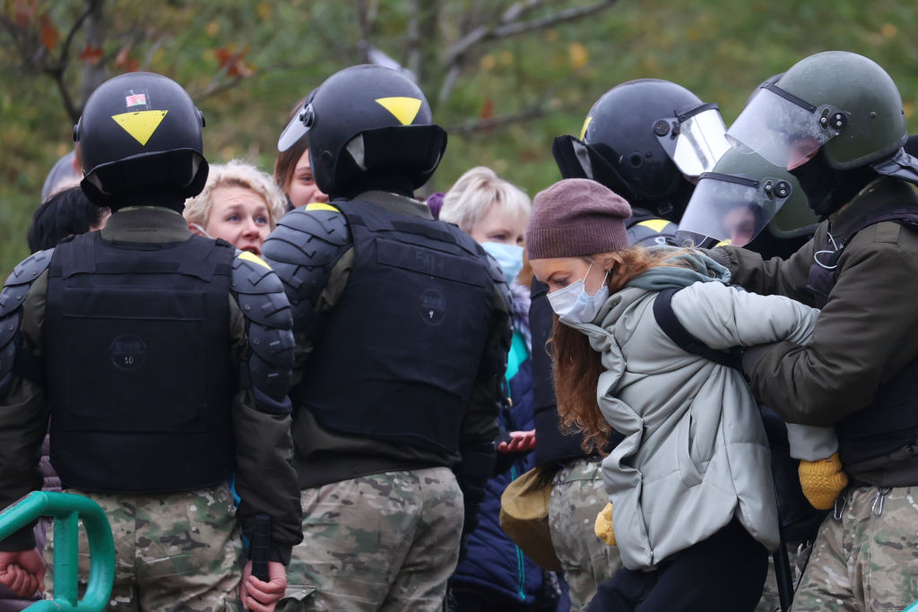 Belarusian police detain protesters