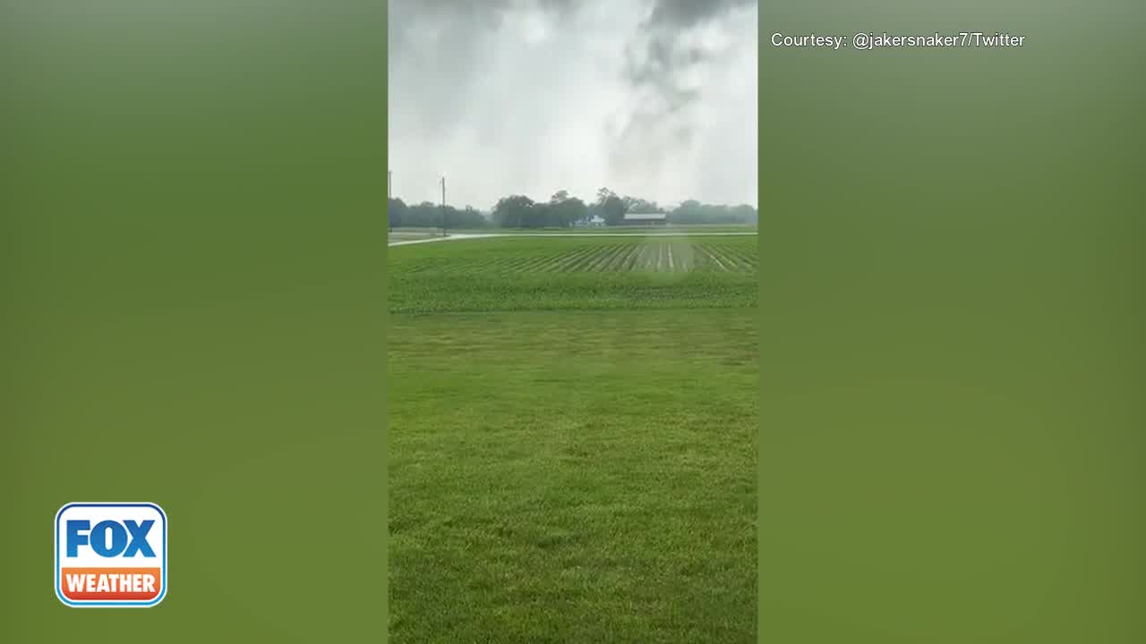 Man watches Tipp City, Ohio tornado form right in front of him