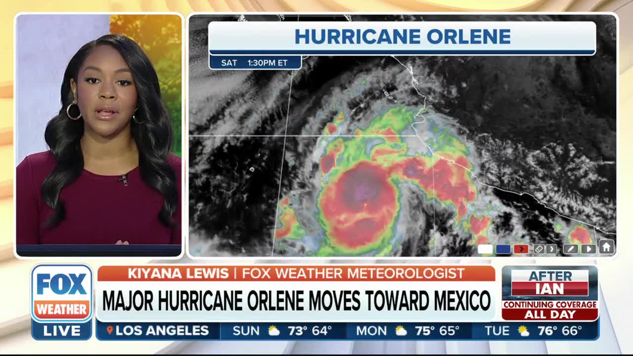 Major Hurricane Orlene spins toward Mexico